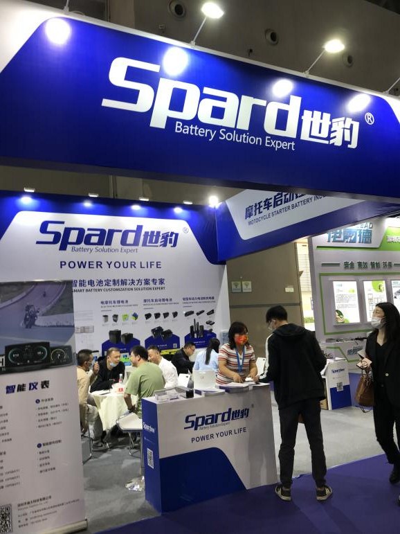 哔咔漫画2.0携锂哔咔漫画下载APP产品参展